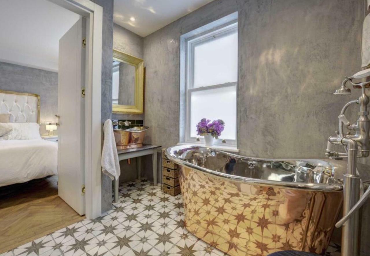Stunning Gated Home London Luaran gambar